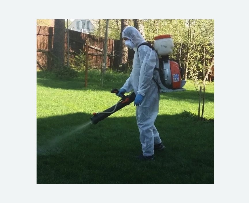 Обработка территории от клещей в Харовске